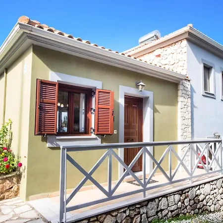 Vilă Erato Nikitas By