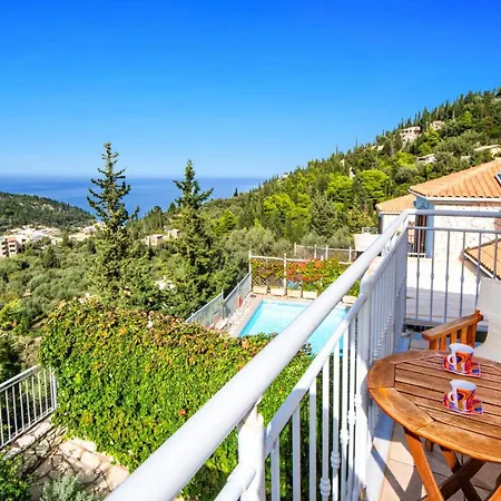 Erato Nikitas By Vilă Áyios Nikítas